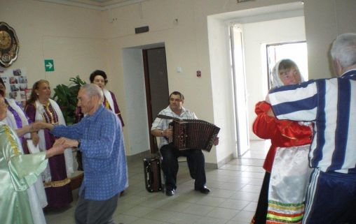 Максимовский