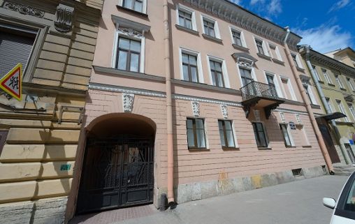 С видом на Неву